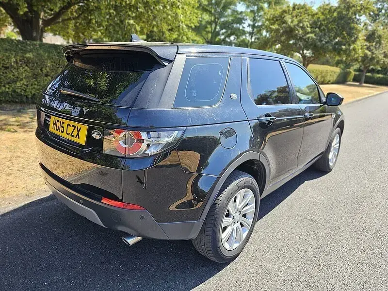 Used Land Rover Discovery Sport SE 2015 Black SUV