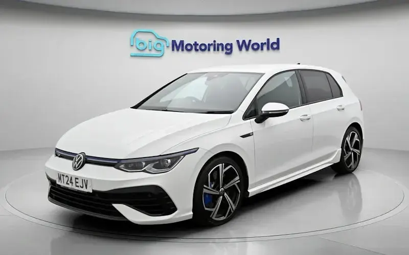 Used VW Golf VIII R 320 HP (235 kW) 2024 White Hatchback
