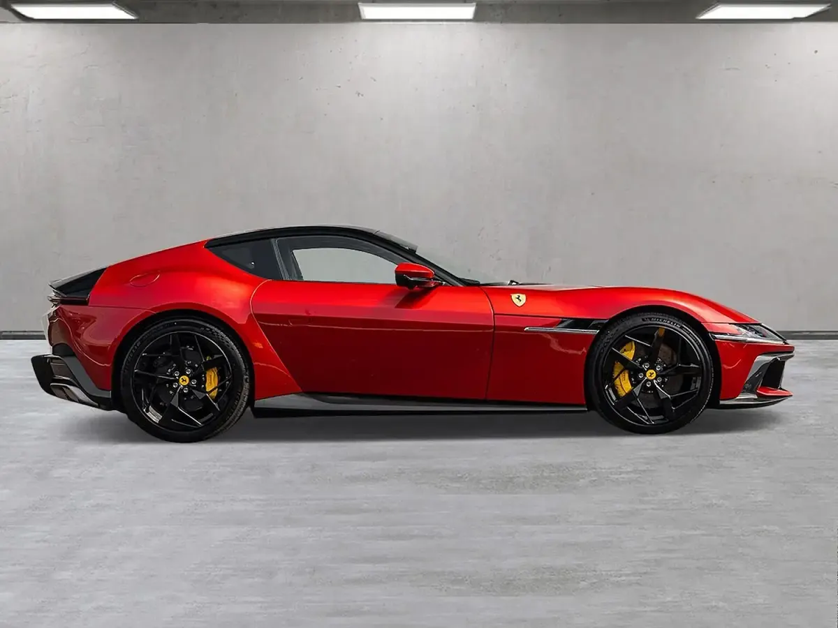 New Ferrari 12 Cilindri 830 HP (610 kW) 2025 Red Coupe