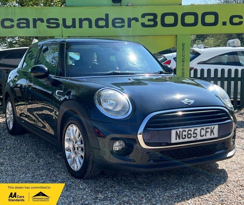 Black Used 2016 Mini Cooper Hatch Hatchback | £6,650 (Fair price) - Image 1/4