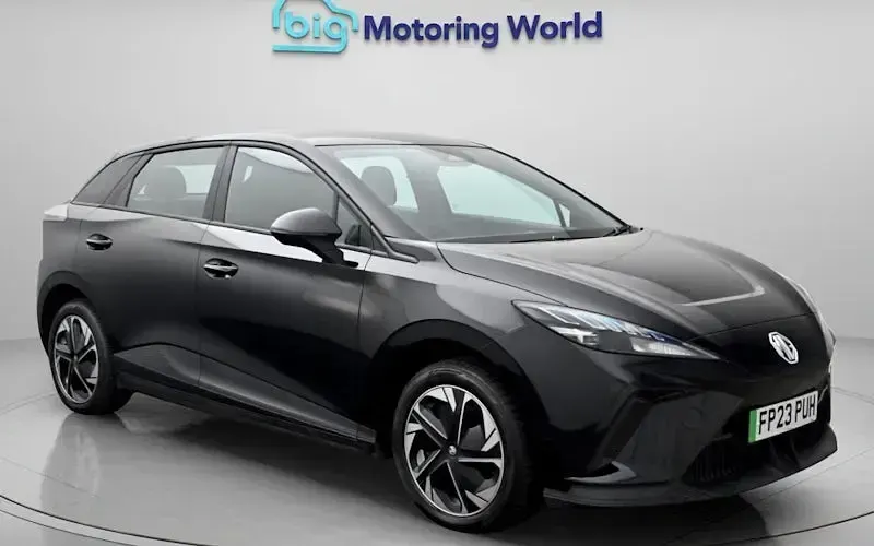 Used MG MG4 EV SE 150 kW (204 HP) 2023 Black Hatchback