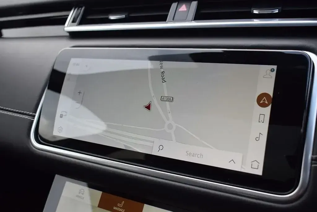 Second-hand Land Rover Range Rover Velar HSE Dynamic 204 CP (150 kW) 2021 Negru SUV