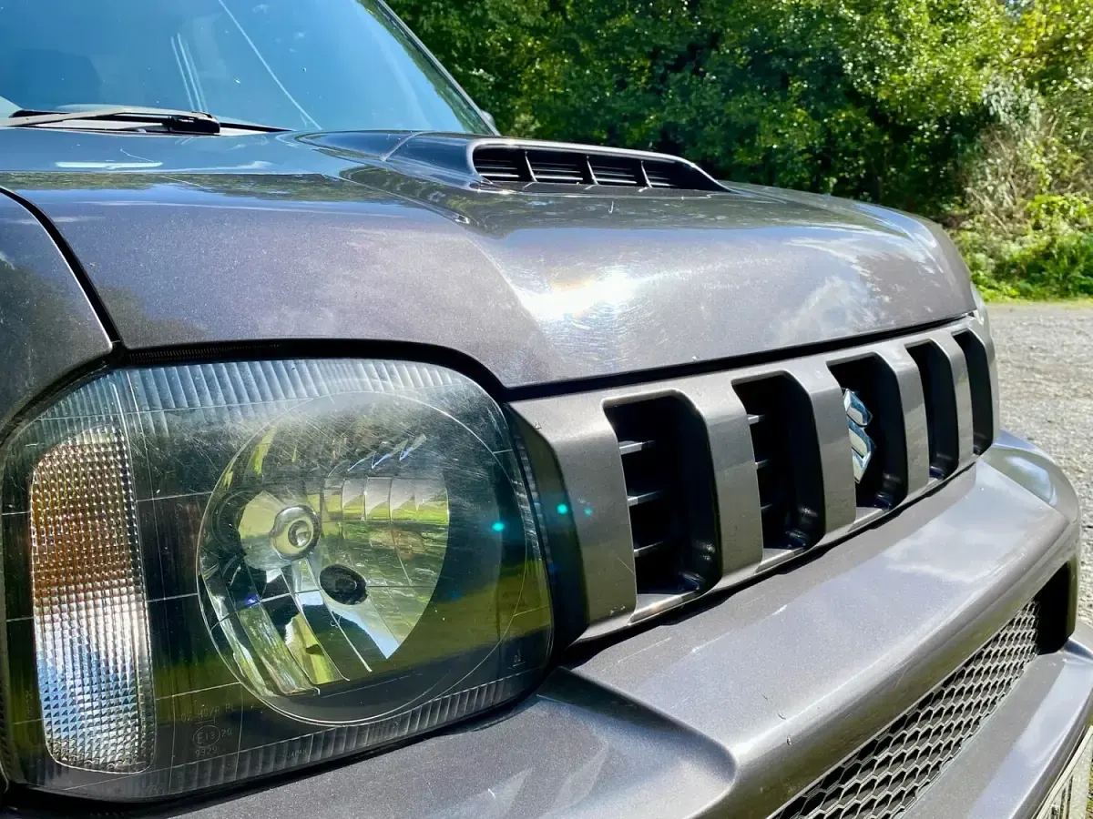 Used Suzuki Jimny SZ4 85 HP (62 kW) 2015 Grey SUV
