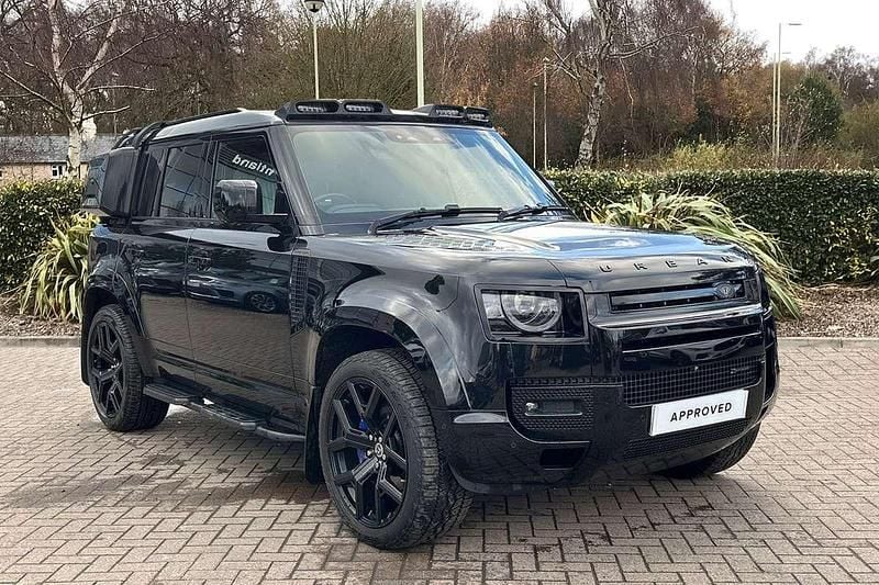Black Used 2022 Land Rover Defender Dynamic SUV | £58,700 (Expensive) - Image 1/4