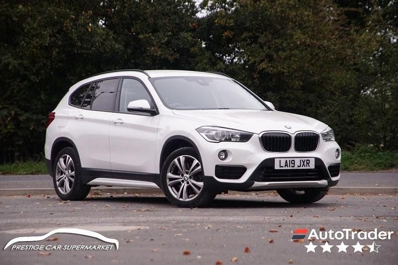 White Used 2019 BMW X1 Sport Line SUV | £15,799 (Fair price) - Image 1/4