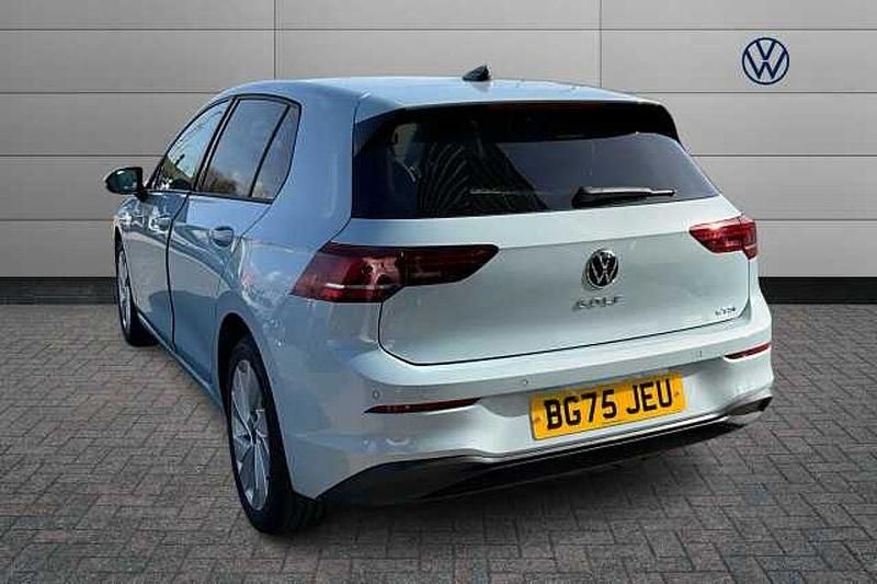 Used VW Golf VIII 150 HP (110 kW) 2025