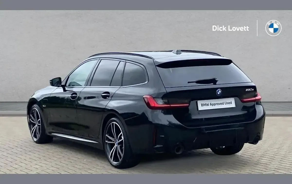 Used BMW 330e M Sport 288 HP (211 kW) 2023 Black Estate