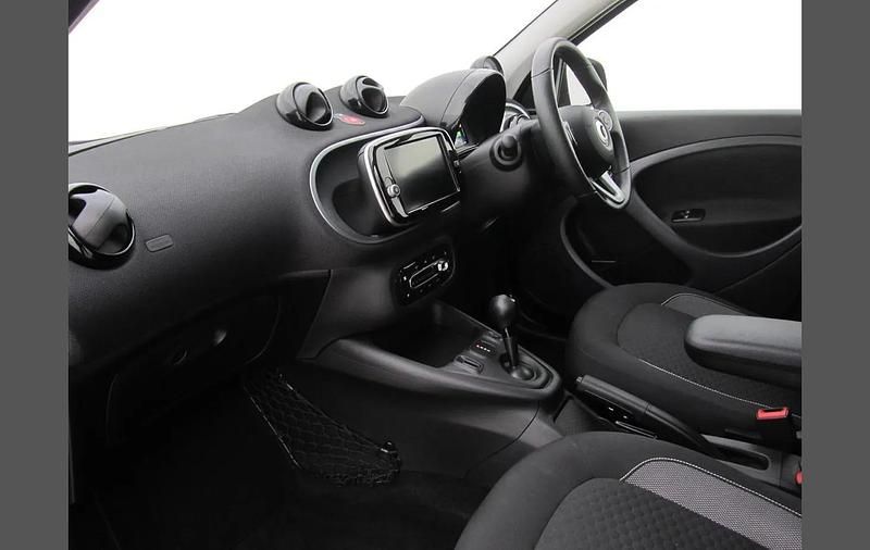 Used Smart ForFour Electric Drive Premium 60 kW (82 HP) 2022 Grey Hatchback