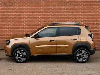New Fiat Grande Panda La Prima 110 HP (80 kW) 2026 Metallic  luna bronze Hatchback