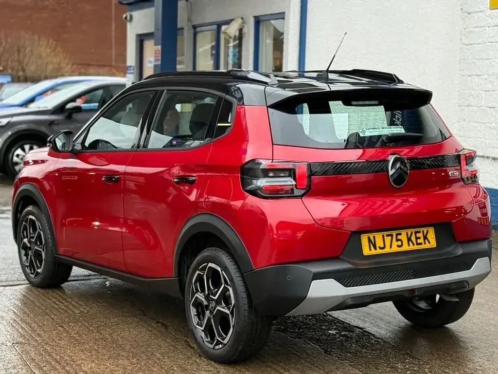Nuevo Citroën C3 PureTech 101 CV (74 kW) 2025 Rojo SUV