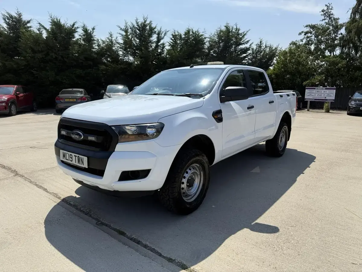 Used Ford Ranger XL 160 HP (117 kW) 2019 White Pickup