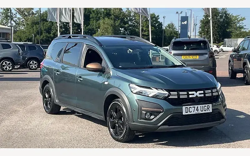 Used Dacia Jogger Extreme 141 HP (103 kW) 2025 MPV