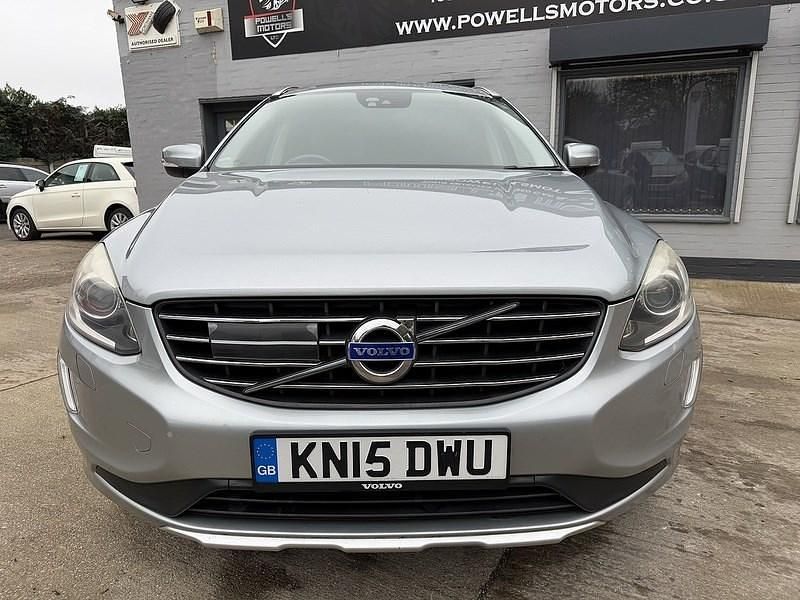 Used Volvo XC60 SE Lux 215 HP (158 kW) 2015 Silver SUV