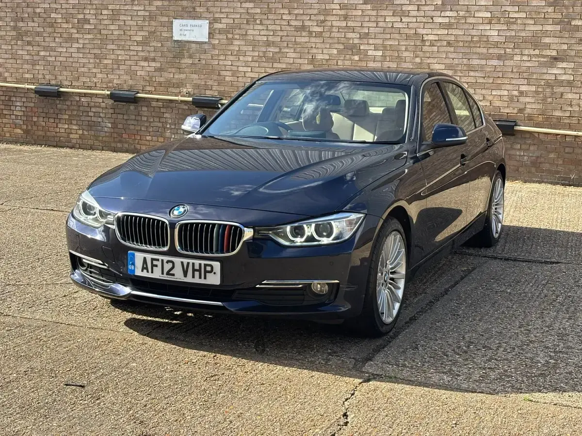 Used BMW 320 Luxury Line 2012 Blue Sedan
