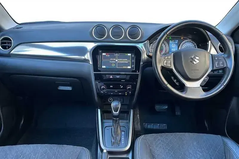 Second-hand Suzuki Vitara SZ5 116 CP (85 kW) 2022 Argintiu SUV