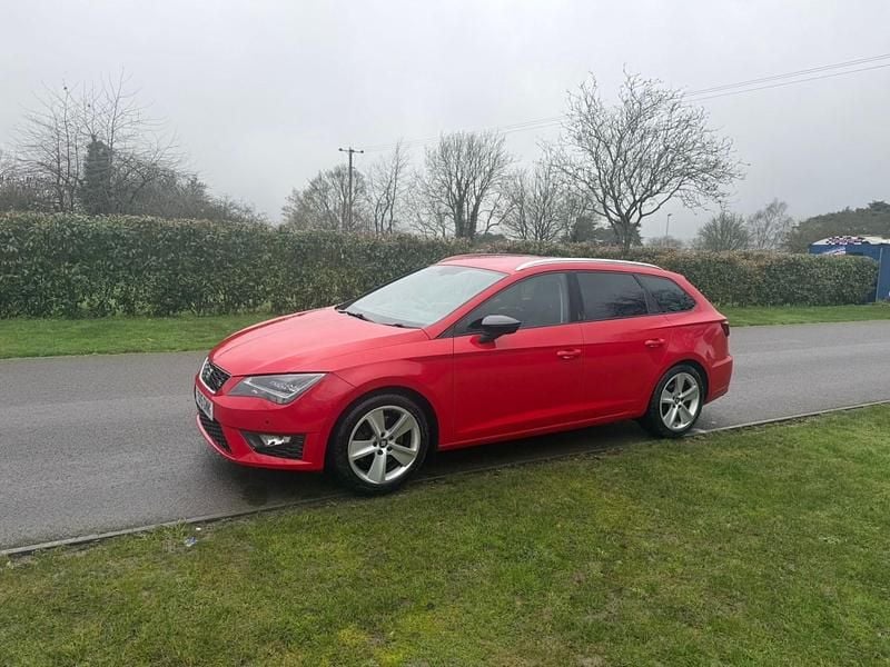 Used Seat Leon FR 2015 Red Estate