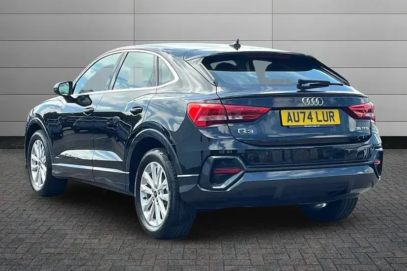 Used Audi Q3 Sportback Sport 148 HP (108 kW) 2024 Black SUV