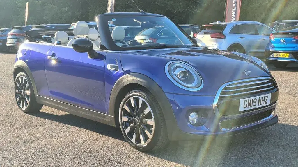 Usado Mini Cooper Cabriolet Exclusive 2019 Azul Descapotable