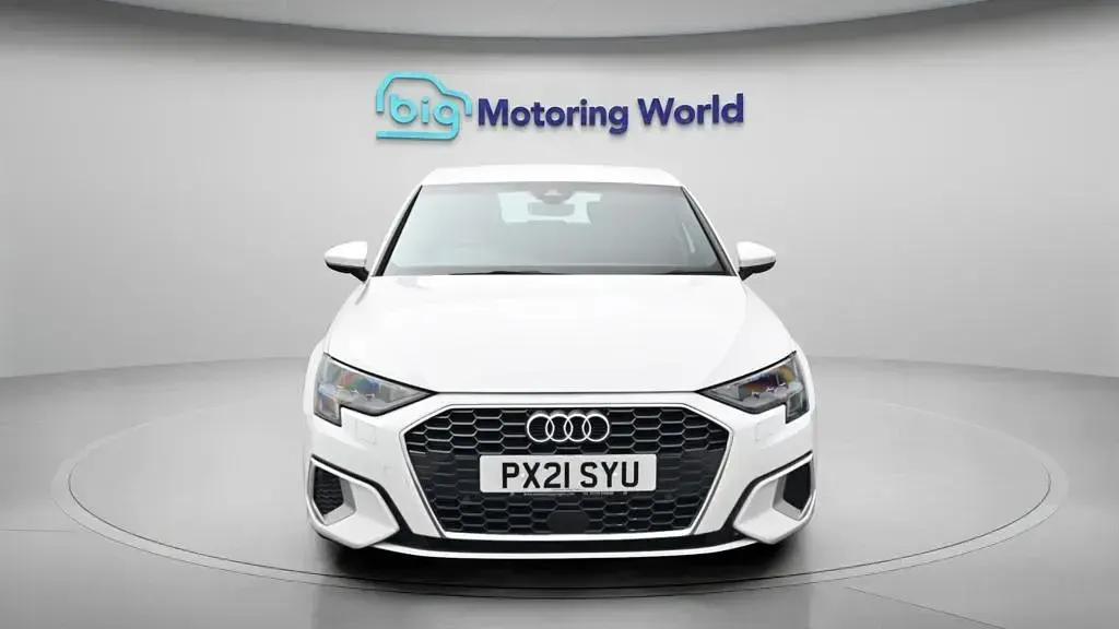 Used Audi A3 Sportback Sport 110 HP (80 kW) 2021 White Hatchback
