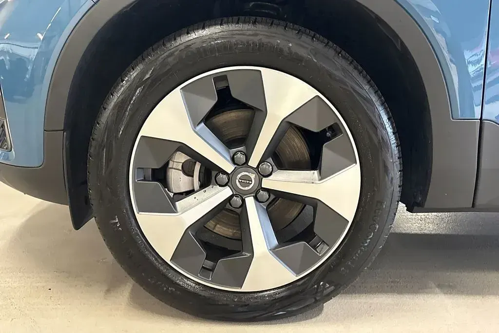 Used Volvo XC40 Plus 2024 Blue SUV