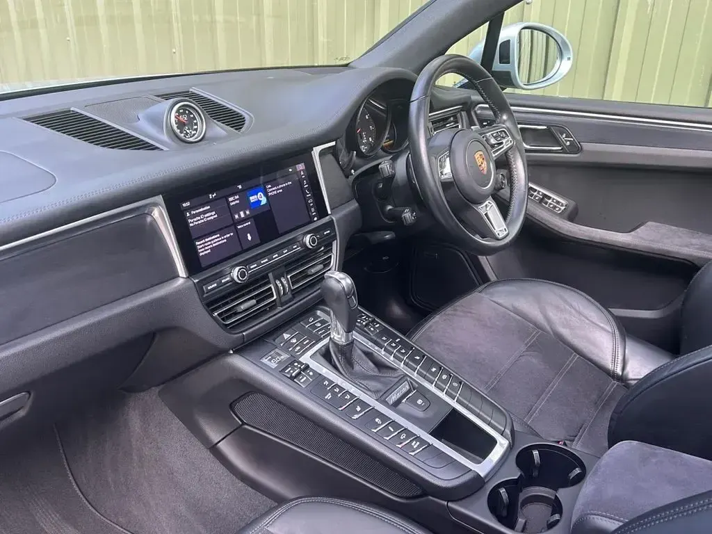 Used Porsche Macan 380 HP (279 kW) 2021 Silver SUV