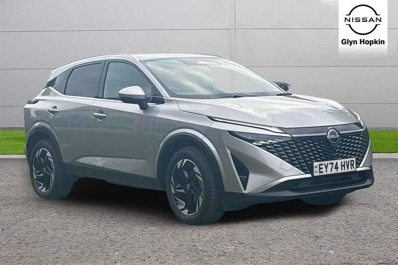 Silver Used 2024 Nissan Qashqai N-Connecta SUV | £20,271 (Fair price) - Image 1/4