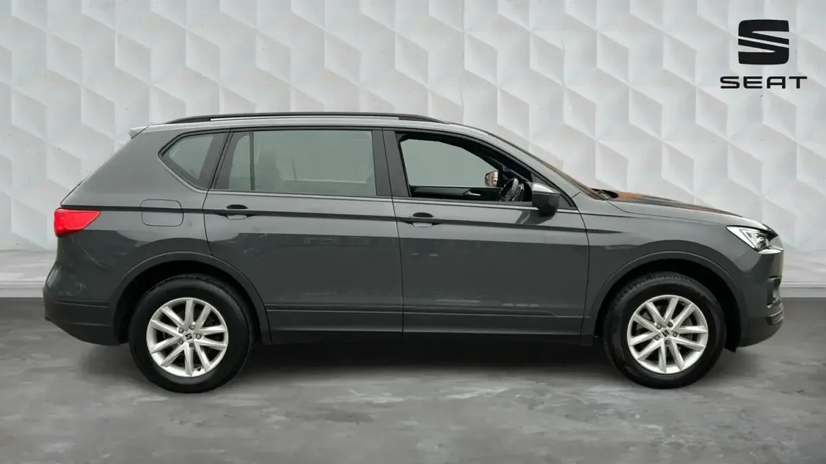 Begagnad Seat Tarraco SE 150 HK (110 kW) 2022 Grå SUV