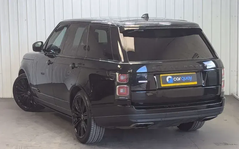 Usado Land Rover Range Rover Autobiography 525 CV (386 kW) 2018 Negro SUV