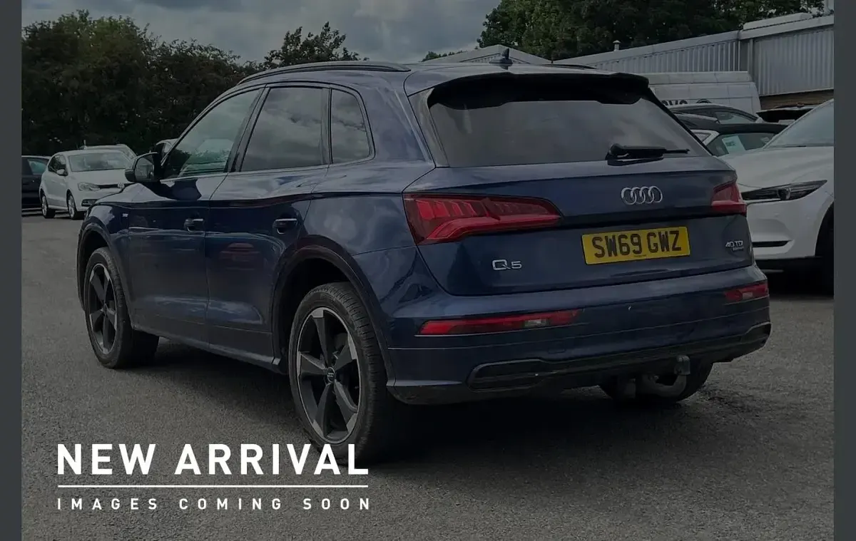 Used Audi Q5 Black Edition 187 HP (137 kW) 2020 Blue SUV