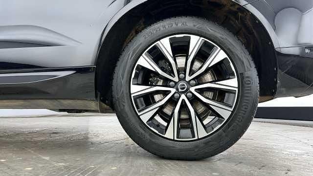 Used Volvo XC60 Plus 197 HP (144 kW) 2023 SUV