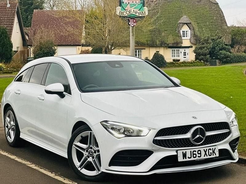 Used Mercedes CLA180 Shooting Brake AMG line 136 HP (100 kW) 2019 White Estate