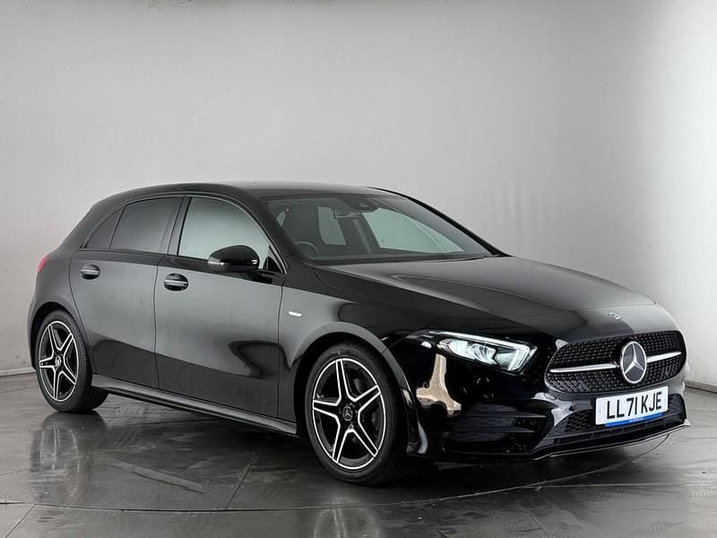 Used Mercedes A200 AMG Line Premium 163 HP (119 kW) 2022 Black Hatchback