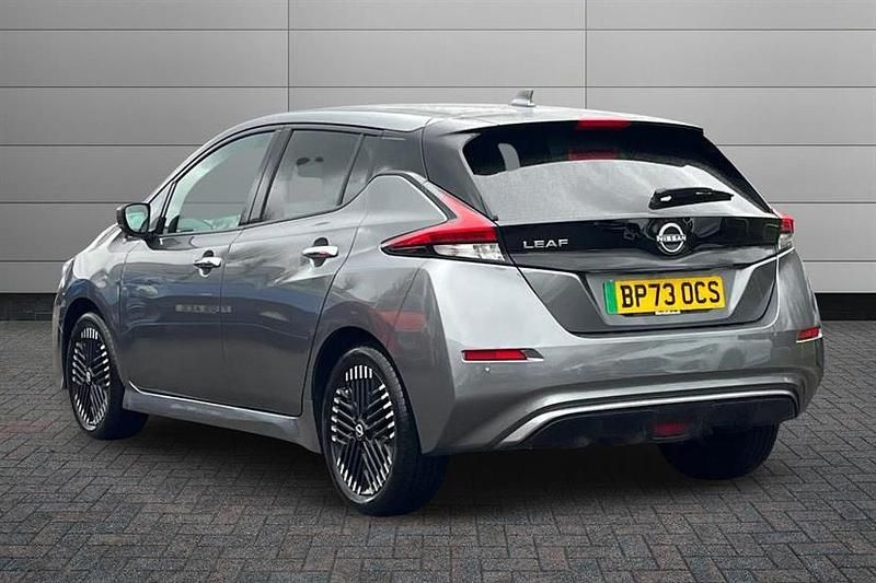 Used Nissan Leaf N-Connecta 110 kW (150 HP) 2023 Grey Hatchback