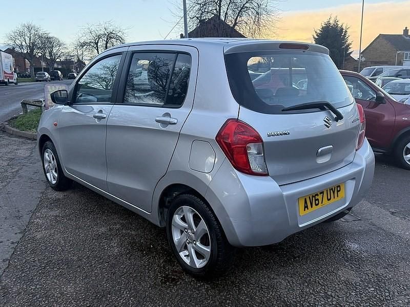 Usado Suzuki Celerio SZ3 68 HP (50 kW) 2018 Prateado Citadino