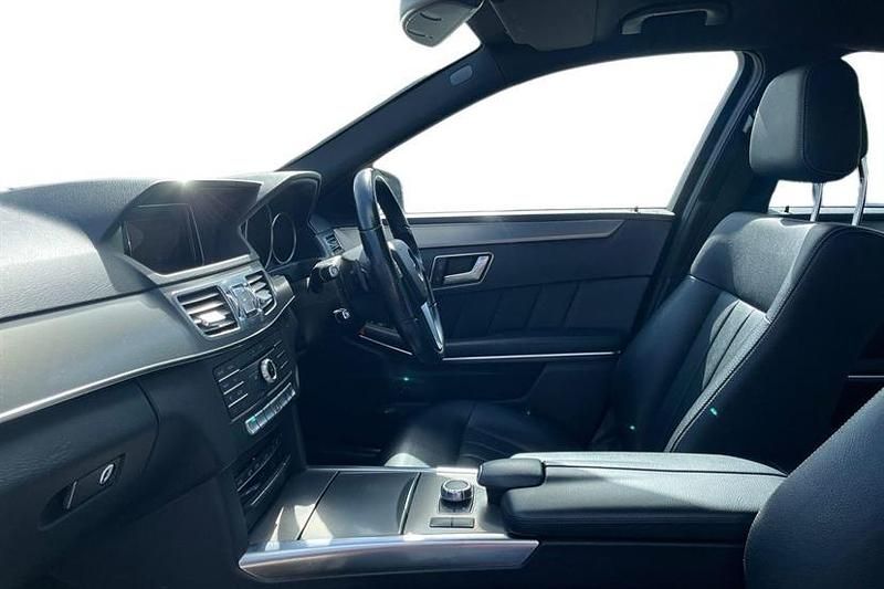 Used Mercedes E220 SE 177 HP (130 kW) 2015 Blue Sedan