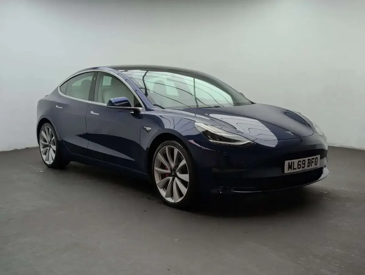 Used Tesla Model 3 Performance 461 kW (627 HP) 2019 Blue Sedan