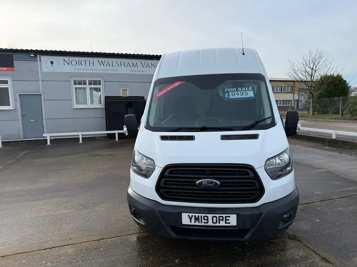 Used Ford Transit 130 HP (95 kW) 2019 White Van