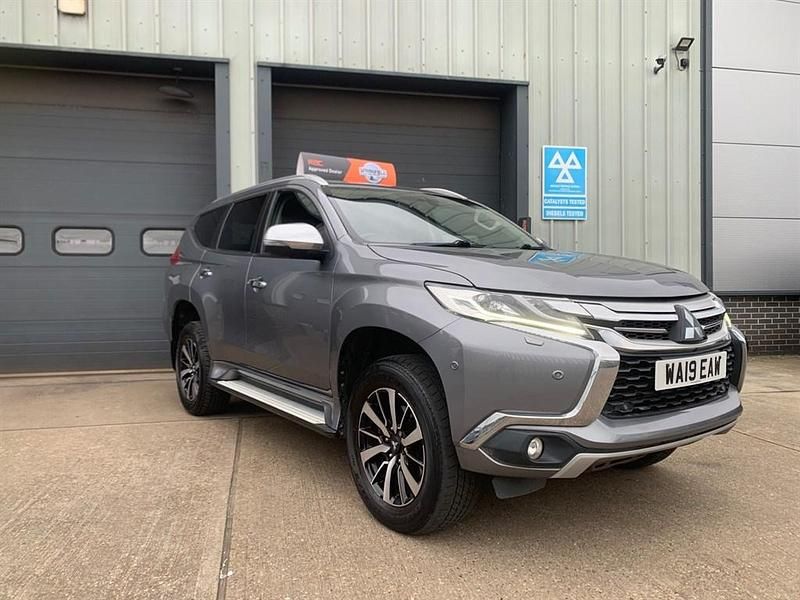Used Mitsubishi Shogun 178 HP (130 kW) 2019 Grey SUV