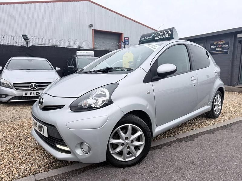 Used Toyota Aygo 68 HP (50 kW) 2014 Silver Hatchback