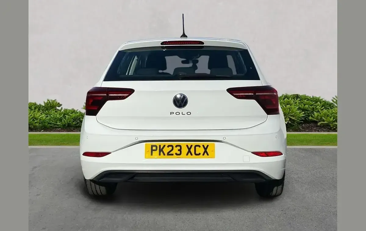 Used VW Polo Style 95 HP (69 kW) 2023 White Hatchback