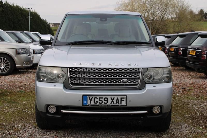 Used Land Rover Range Rover Vogue 271 HP (199 kW) 2009 Silver SUV