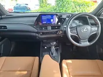 Used Lexus UX 250h Sport Design Packet 184 HP (135 kW) 2023 Green SUV
