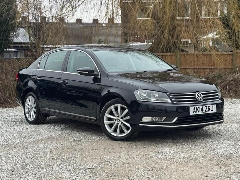 Black Used 2014 VW Passat Executive Sedan | £5,995 (Fair price) - Image 1/3