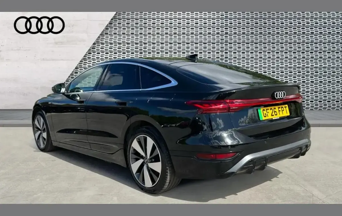 New Audi A6 e-tron S-Line 210 kW (286 HP) 2026 Black Hatchback
