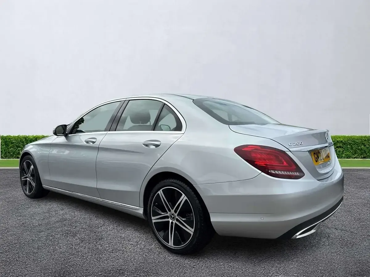 Used Mercedes C200 Premium 190 HP (139 kW) 2020 Silver Sedan