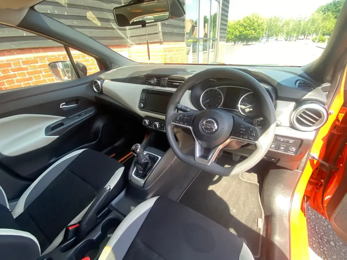 Used Nissan Micra Acenta 90 HP (66 kW) 2017 Orange Hatchback