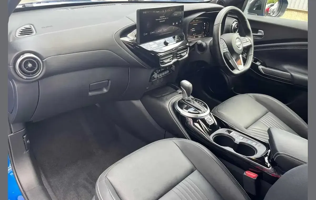 New Nissan Juke Tekna 143 HP (105 kW) 2025 Blue SUV