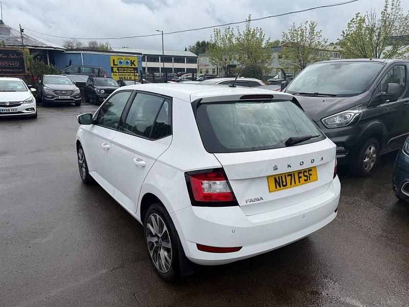 Used Skoda Fabia SE Drive 95 HP (69 kW) 2021 White Hatchback