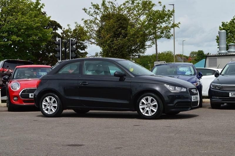Brilliant black Used 2011 Audi A1 Black Edition Hatchback | £4,975 (Fair price) - Image 1/2