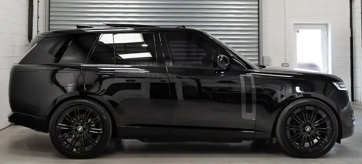Used Land Rover Range Rover SE 2023 Black SUV